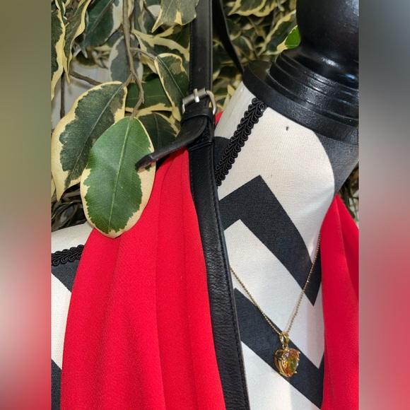 Unisex Black Leather Cross Body/Wallet Bag. - Picture 10 of 14